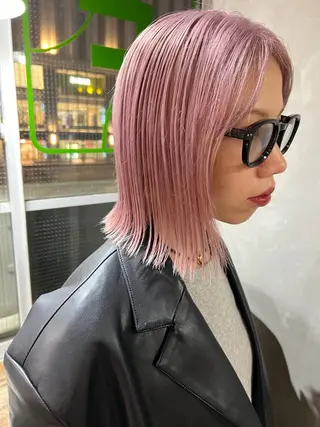 ミディアム カラー ツキノキ ミナのヘアスタイル