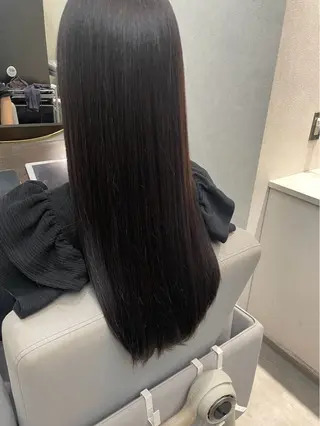 ロング 汐 李のヘアスタイル