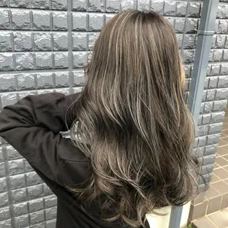 ロング カラー La vielle 西峠のヘアスタイル