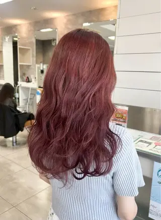 ロング カラー 西岡 英菜のヘアスタイル