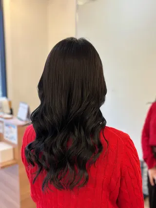 ロング モモ /フェイスレイヤーのヘアスタイル