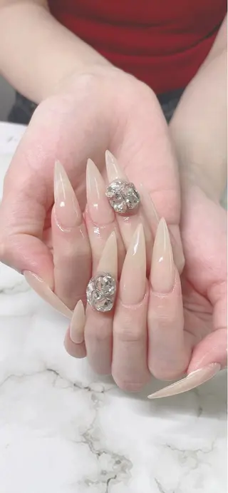 ネイル Anela Nail Studioのネイルデザイン