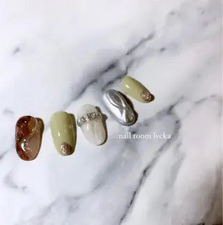 ネイル ネイルルームリッカ 𝐦𝐚𝐲𝐮のネイルデザイン