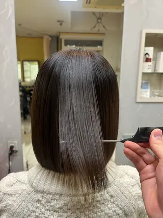 鶴 章英のヘアスタイル