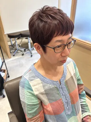 ショート カラー 久木原 ゆりのヘアスタイル