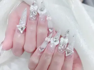 ネイル Hachimochi 🌸長さ出し専門店のネイルデザイン