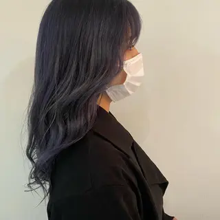 ロング カラー パーマ ヘアアレンジ キッズ ネイル マツエク・マツパ アイブロウ Lisa 海外風スパイラルのヘアスタイル