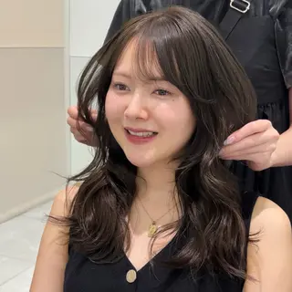 ロング 盛れる透明感カラー momokaのヘアスタイル
