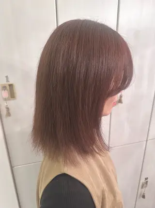 ミディアム 古澤 由紀子のヘアスタイル