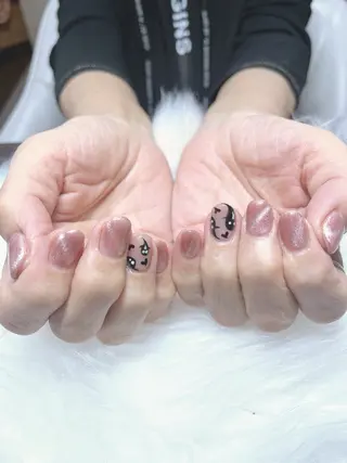 ネイル レイレア ネイルルームのネイルデザイン