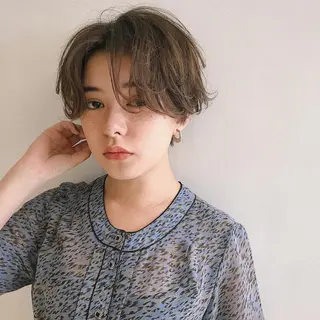 ショート カラー パーマ ヘアアレンジ 松田 亮葉のヘアスタイル