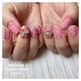ミディアム ネイル 🐾enen style 🐾のネイルデザイン