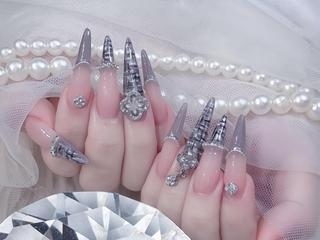 ネイル りん/韓国ネイル/ 長さ出し専門店のネイルデザイン