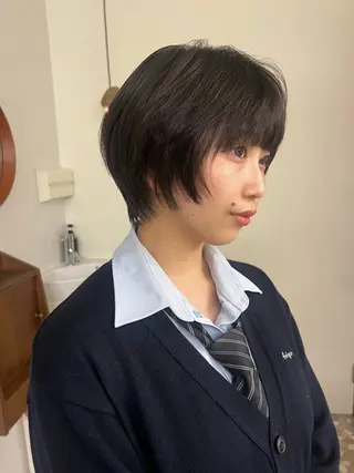 ショート 小林 美咲のヘアスタイル