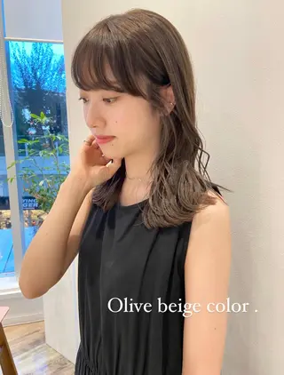 セミロング カラー 木下 奈々のヘアスタイル