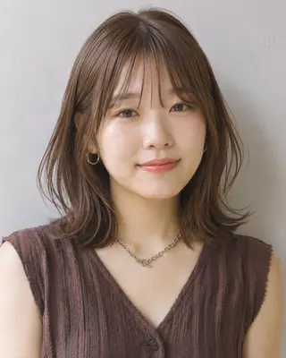 ミディアム 女性カット&カラー モデル⭐️大坂望心のヘアスタイル