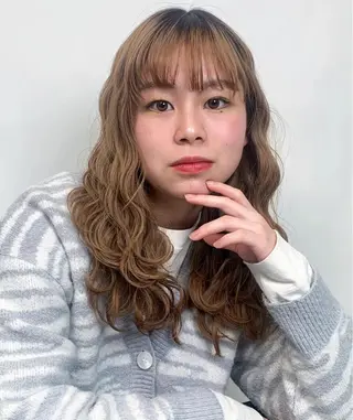 ロング karin🌛ボブ/ 透明感たっぷりカラーのヘアスタイル