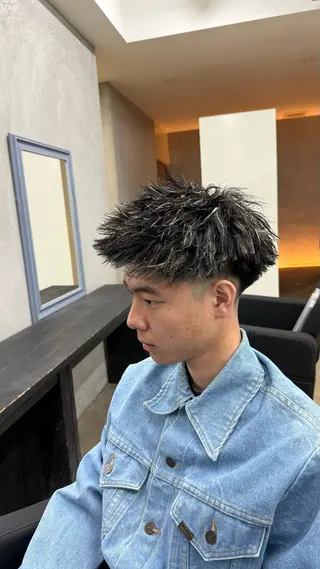 ショート カラー パーマ メンズ 田中 辰弥のヘアスタイル
