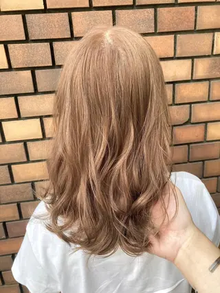 セミロング カラー 色落ちまで可愛い🧚 心斎橋hikaruのヘアスタイル