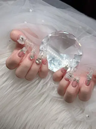 ネイル Lee Nailsのネイルデザイン