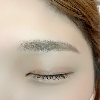 アイブロウ ☘️Occhi ☘️のマツエク・マツパデザイン