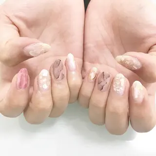 ネイル 板垣 綾乃のネイルデザイン