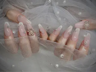 ネイル I-nailロング /ワンホン/キラキラのネイルデザイン