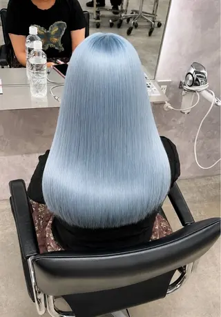 カラー 齊藤 千隼のヘアスタイル