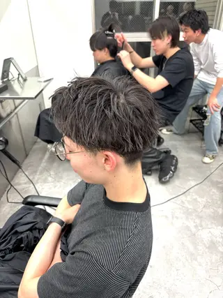 メンズ パーマ特化 🇰🇷yutoのヘアスタイル
