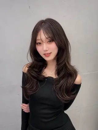 ロング カラー ヘアアレンジ 韓国レイヤーカット /韓国トレンドカラーのヘアスタイル