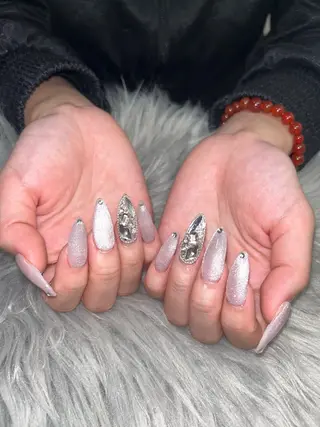 ネイル Hauʻoli nail 🤍のネイルデザイン