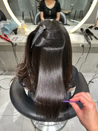 セミロング 美髪矯正 レイヤーカット/加納のヘアスタイル