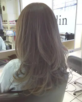 セミロング ロング カラー 青木 茂樹⭐️ 透明感カラーのヘアスタイル