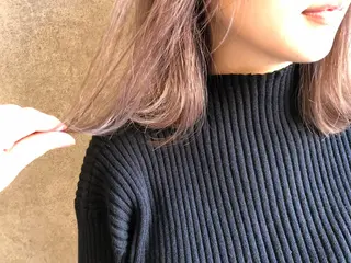 ミディアム カラー 顔周りレイヤーカット ブリーチminamiのヘアスタイル