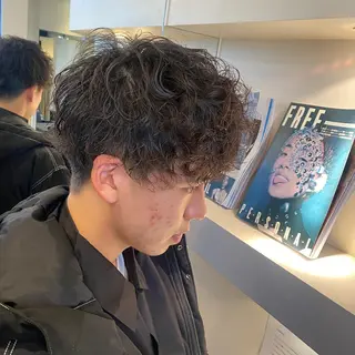 パーマ メンズ Yu シールエクステのヘアスタイル