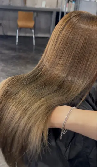 ロング カラー 五味 亜有里のヘアスタイル