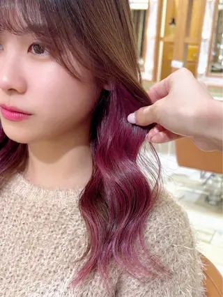 ロング 🌸小島友梨香🌸 ブリーチカラーのヘアスタイル