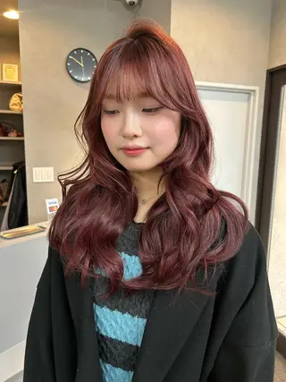 ロング カラー moe🎀 透明感カラーのヘアスタイル