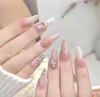 ネイル D-BEAUTY Nailsalonのネイルデザイン