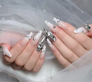 ネイル Lenie Nail Salonのネイルデザイン