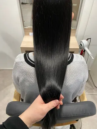 ロング 東田 恋のヘアスタイル