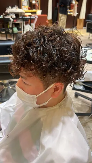 ショート パーマ メンズ 水川 七海のヘアスタイル