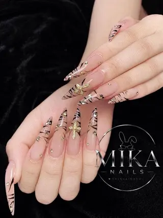 ネイル Mika Nails 心斎橋のネイルデザイン