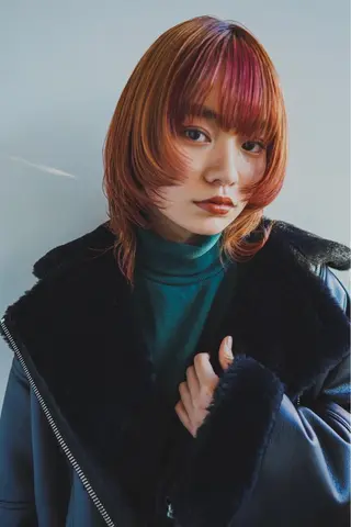 カラー china/ボブ /レイヤーカットのヘアスタイル