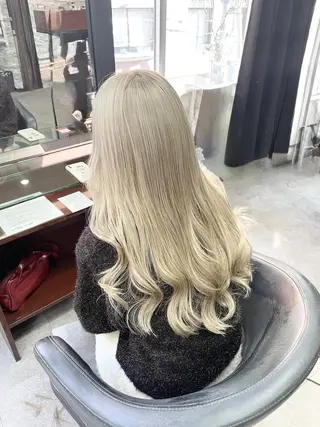 ロング 💎エクステ× 🩵カラーBIZEのヘアスタイル