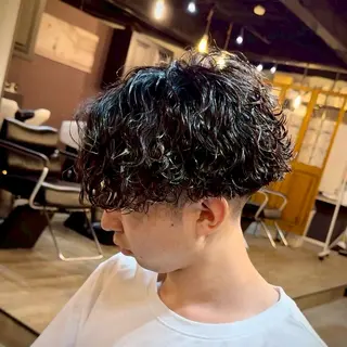 ショート パーマ メンズ シャドウ ツイスパ ニュアンスおがたのヘアスタイル