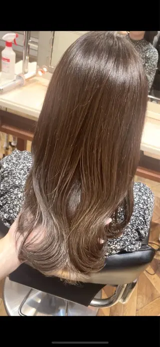 セミロング カラー ご新規様限定 透明感カラーKANAのヘアスタイル