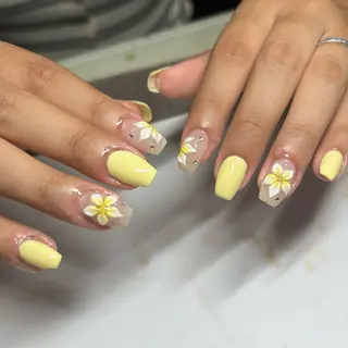 ネイル Allure 小山店 結咲(ゆいさ)のネイルデザイン