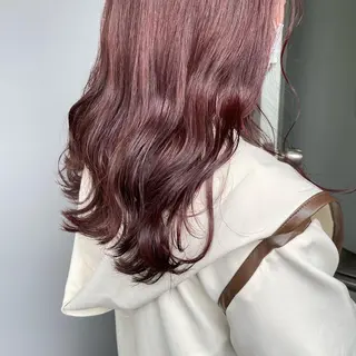 ロング カラー 抜け感レイヤー︴ ニュアンスカラーのヘアスタイル