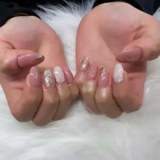 ネイル Laula🤍 ayakaのネイルデザイン